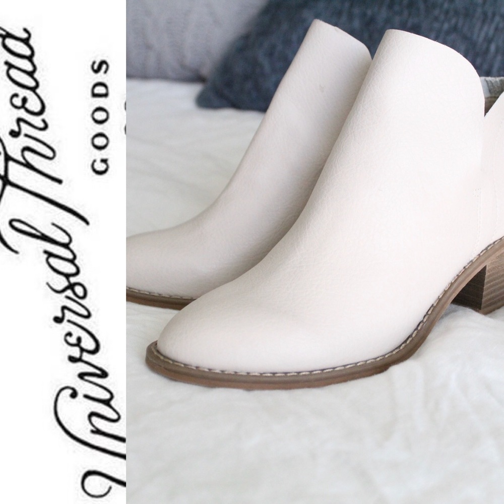 Universal Thread Off-White Ankle Boots
